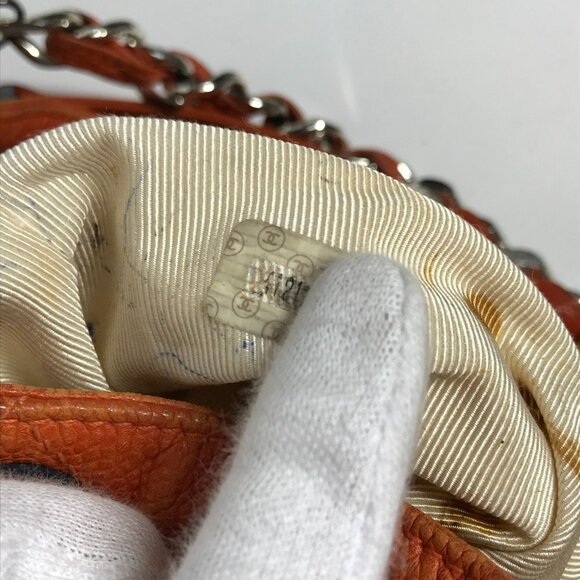 CHANEL Orange Caviar Leather Shoulder Bag - Picture 14 of 14